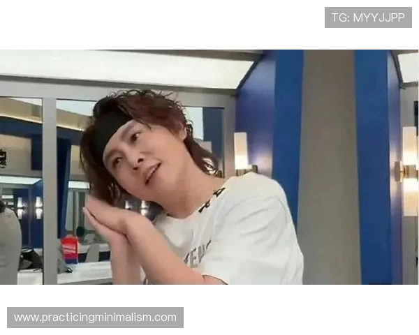 王濛训练完顺手买个包，我工资还没她零头多